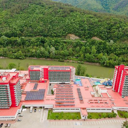 Hotel Complex Balnear Cozia Călimăneşti Exterior foto