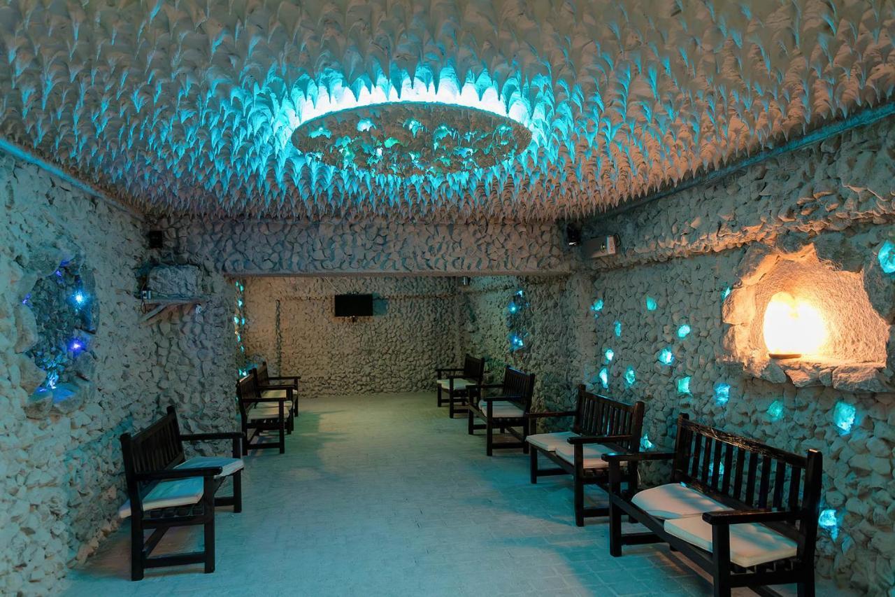 Hotel Complex Balnear Cozia - Corp Caciulata Călimăneşti Exterior foto