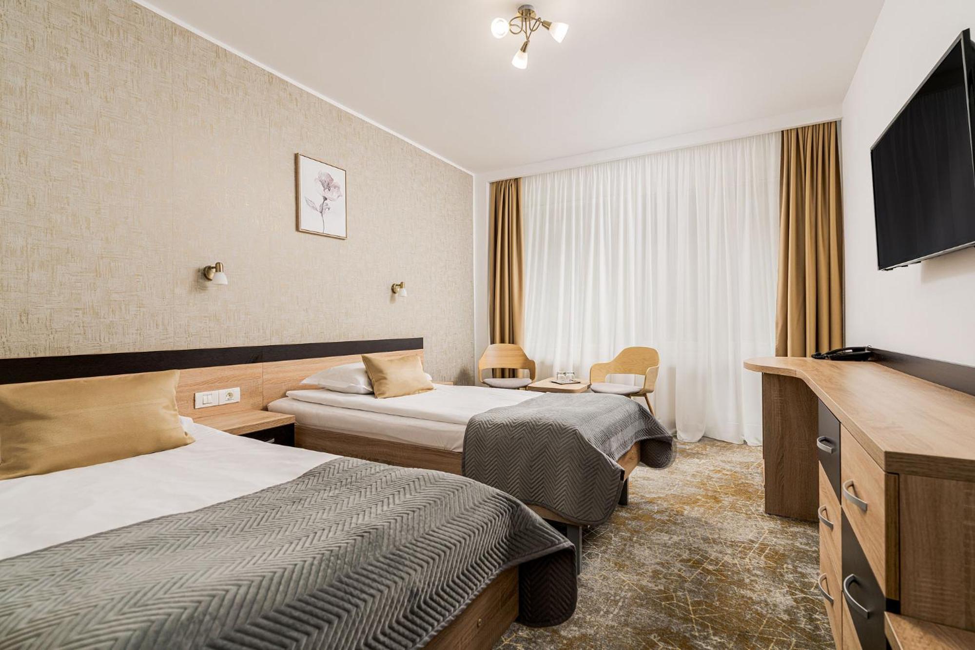 Hotel Complex Balnear Cozia - Corp Caciulata Călimăneşti Exterior foto